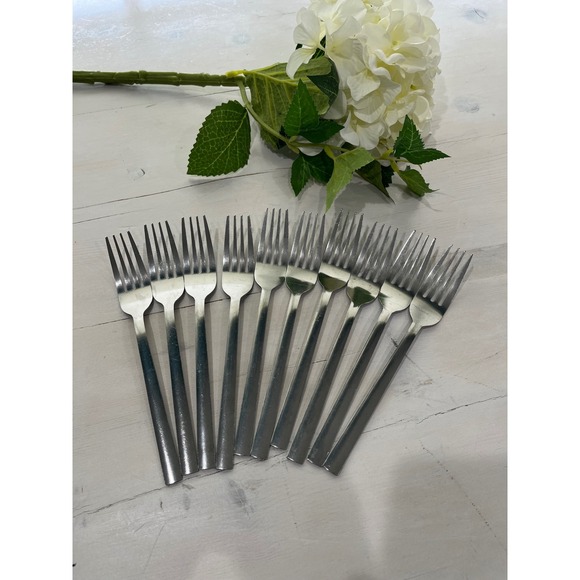 Stainless Steel Dinner Forks Set of 10 Kitchen Silverware Utensils Flatware - Picture 1 of 3